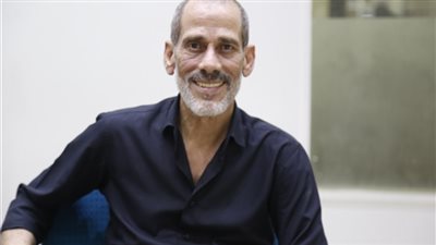 فيديو جراف| محمود عزب.. كوميديان من الطراز الأول