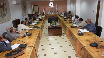 جامعة سوهاج تناقش الاستعدادات للعام الدراسى الجديد