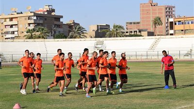 مرعى يعلن الطوارئ فى سوهاج استعدادًا لمواجهة أسوان 