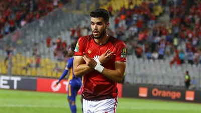 وليد أزارو يدخل التاريخ مع الأهلي في البطولات الأفريقيا