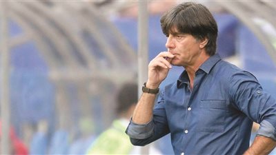 لوف يرد على إعلان أوزيل أعتزاله الدولي
