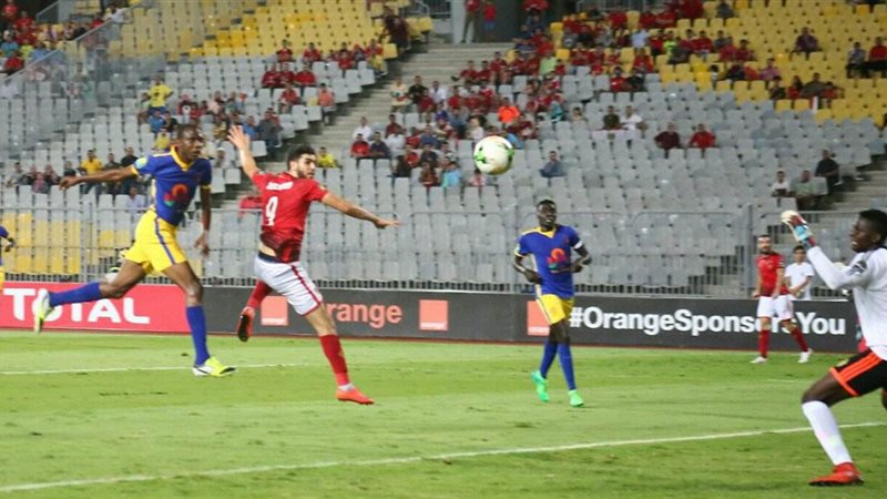 وليد ازارو - لاعب