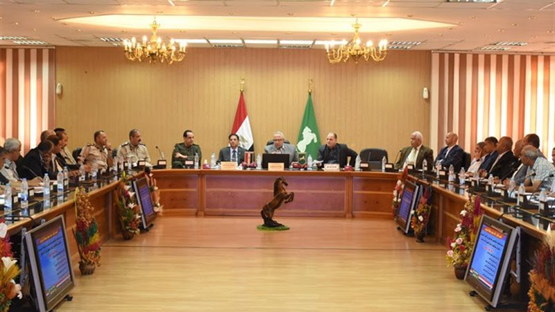 خلال الاجتماع