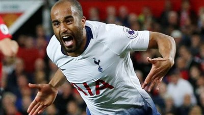لوكاس مورا يهاجم أوناي آيمري