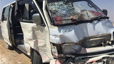 إصابة 5 أشخاص جراء انقلاب سيارة بطريق بلبيس
