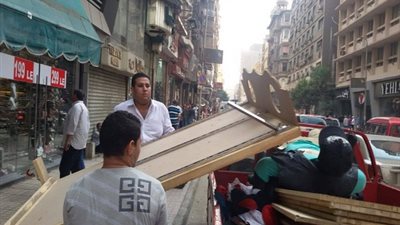 صور.. حملة لرفع وإزالة الإشغالات بـ حي عابدين 