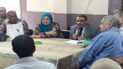 مدير ادارة البلينا التعليمية يعقد اجتماعا استعدادا للعام الدراسي الجديد