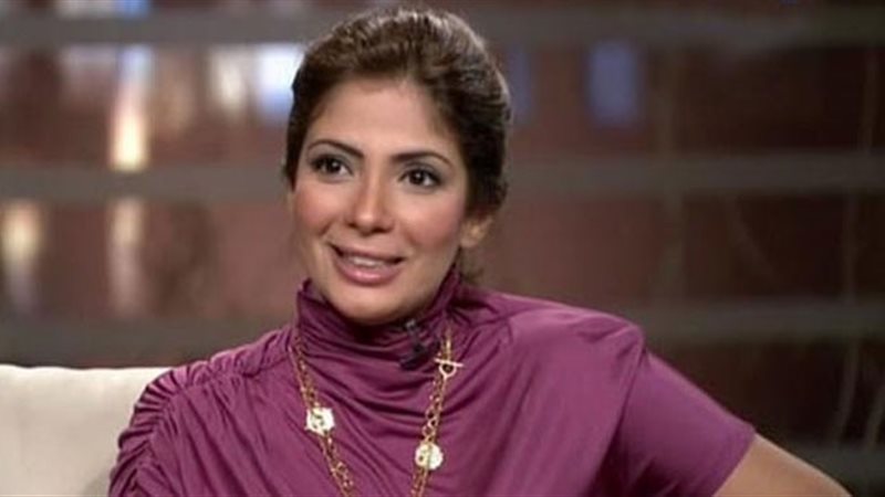 الفنانة منى ذكي 