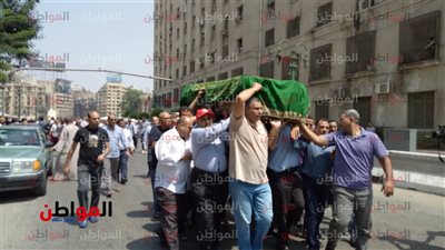 فيديو.. تشييع جثمان الكاتب المفكر حسين عبد الرازق