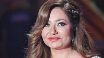 فيديو.. ليلى علوي ترقص على إبداع عمرو دياب فى حفل الساحل الشمالي
