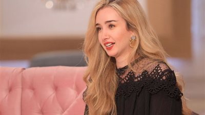 بيجاما وبدون مكياج .. كاروهات هنا الزاهد يصدم جمهورها ! 