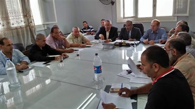 صور.. قيادات الزراعة بالبحيرة تجتمع لمناقشة الاستعدادات لموسم تدوير قش الأرز 
