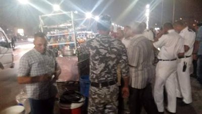 صور.. حملة موسعة بحي مصر القديمة لرفع الإشغالات والتعديات