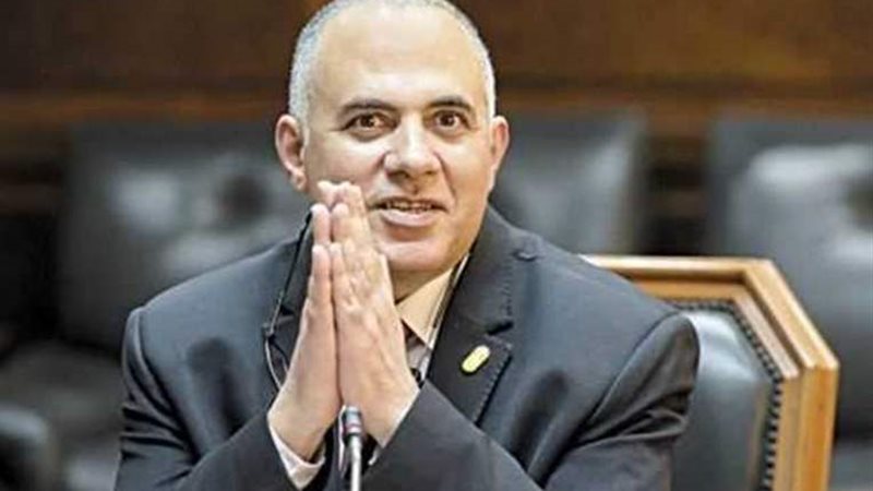 الدكتور يسري خفاجة