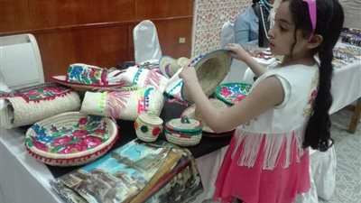 الأربعاء.. معرض حرف يدوية في القرية الفرعونية احتفالا باليوم الخيري العالمي