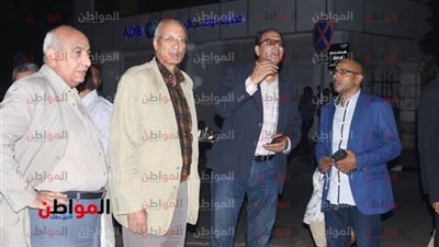 صور .. رموز الإعلام والسياسة يشاركون في عزاء الراحل حسين فوزي