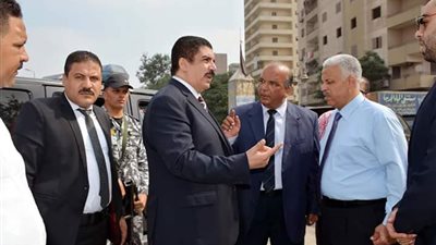 صور.. محافظ القليوبية يتفقد مدينتي شبرا الخيمة والخصوص 