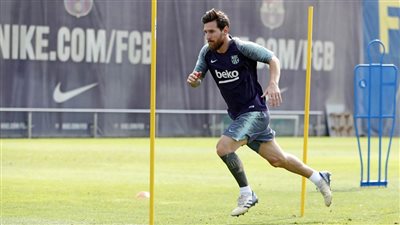 فيديو .. برشلونة يستأنف تدريباته للقاء ريال سوسيسيداد