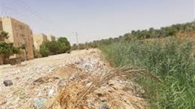 تغطية مصرف زراعي وتحويله لـ ممشى سياحي بمدينة موط بواحة الداخلة 