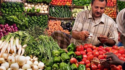 بعد غلاء الخضروات والفاكهة.. هل يتحول المواطن من المول إلى السوق الشعبية.. أم سيخفض الهايبر أسعاره