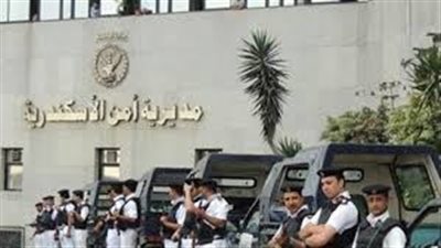 ضبط تشكيل عصابي انتحل صفة ضباط شرطة للنصب على المواطنين