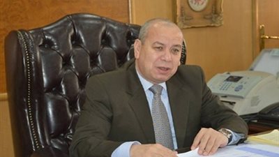 محافظ كفرالشيخ يحيل 10 موظفين بوحدة طب الأسرة بـ سخا للتحقيق