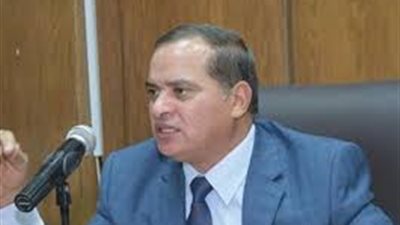 رئيس جامعة سوهاج يجتمع بطلاب امتياز التمريض