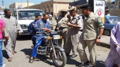 سحب ١٤ رخصة قياده وحجز ٣ تكاتك في شبين القناطر 