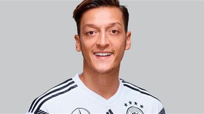 لوف: أوزيل اغلق باب عودته لألمانيا