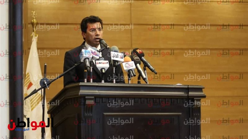 الدكتور أشرف صبحي