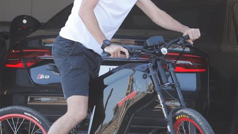 مدافع برشلونة جيرارد