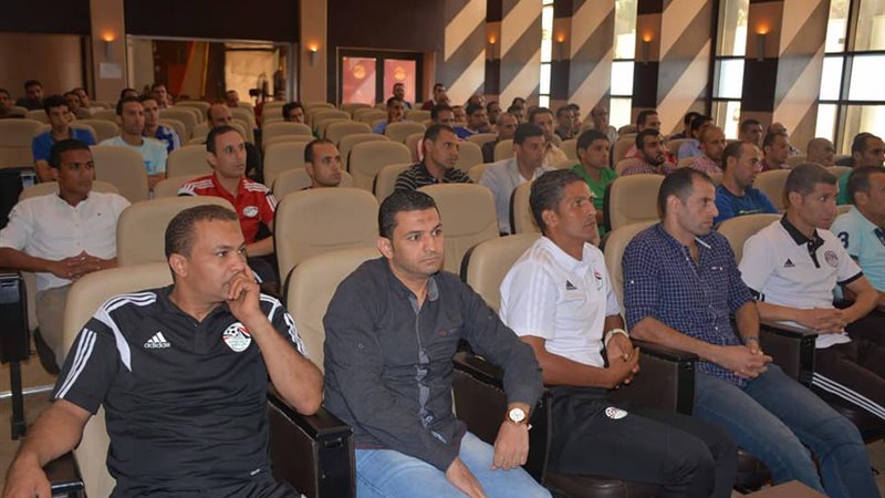 حكام الدوري الممتاز