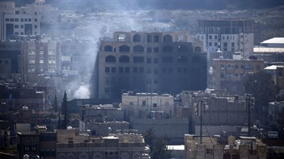 مواقع الحديدة اليمنية تقع تحت وطأة الحوثيين