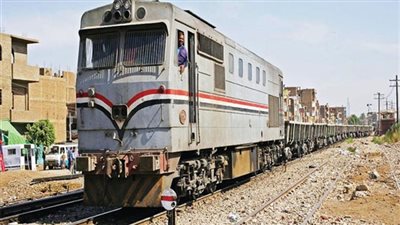 فيديو.. السكة الحديد: سيارة ملاكي تقتحم مزلقان طنطا