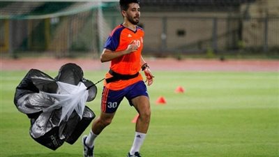إسلام أبو سليمه يقترب من المشاركة في التدريبات الجماعية