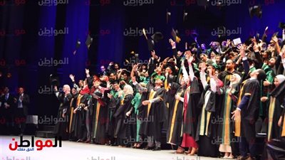 صور.. انطلاق حفل تخرج الدفعة 18 لطب أسنان عين شمس برعاية وزير التعليم