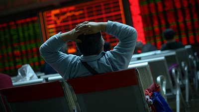 البورصة × أسبوع | تراجع الأسهم المصرية وإهتزاز الأسواق العالمية في حضرة تهاوي الليرة التركية