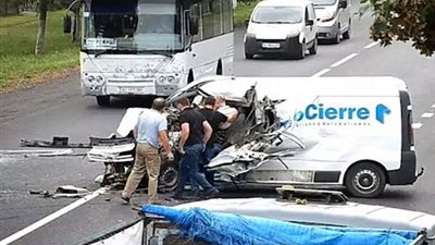 صور.. العناية الإلهية تنقذ سائق سيارة من موت محقق