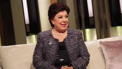 فيديو.. الفنانة رجاء الجداوي تحتفل بعيد ميلادها الـ 80