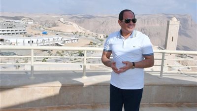 فيديو..استمرارًا لنشاط الرئيس السيسي.. تفقد مشروعات التنموية بـ 