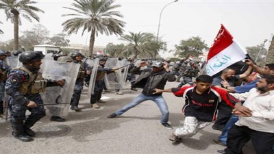 العراق تلتهب.. اشتباكات عنيفة بين عصائب الحق والجيش العراقي 