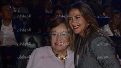 فيديو.. دنيا سميرغانم : فخورة بجمعية بلدنا للتنمية وجامعة أكتوبر لها الفضل علي