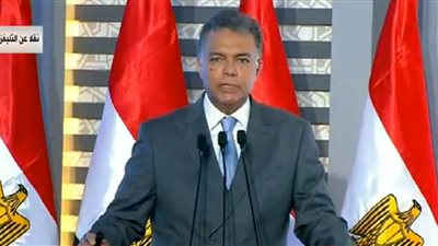 الطريق الدائرى الإقليمي.. وزير النقل يكشف عن حجم استثمارات الطرق والكباري للوزارة