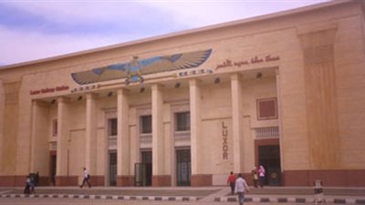 شرطه النقل والمواصلات تعيد فتاه متغيبه لأسرتها