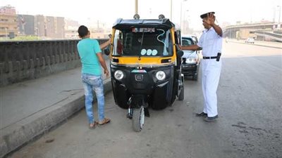 إحباط محاولة عاطل سرقة توك توك عن طريق إلقاء  