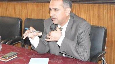 البدء في أعمال رفع أراضى وضع اليد بواحة الخارجة بإشراف المساحة العسكرية