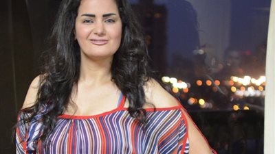 قبل ما تنتحر في المترو.. عدى على كشك سما المصري 