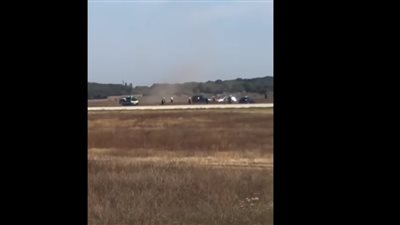 فيديو.. مطاردة مثيرة بين الشرطة الفرنسية ورجل اقتحم مطار ليون بسيارته