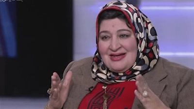 شادية ثابت تطالب 