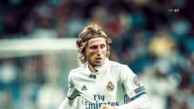 إذاعة أوندا سيرو :  مودريتش سينضم لإنييستا وتشافي 